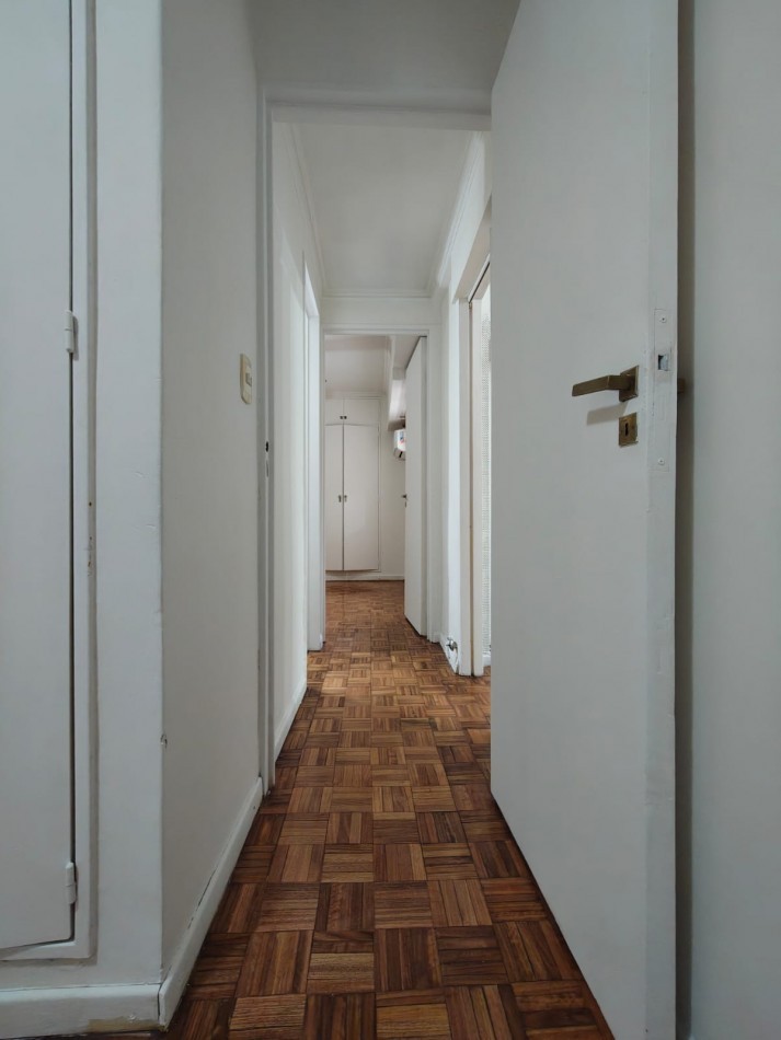 OPORTUNIDAD EN RECOLETA. Departamento de 3 ambientes super luminoso a metros de Alto Palermo. Ideal para vivienda o inversion por ubicacion, conectividad y potencial de revalorizacion