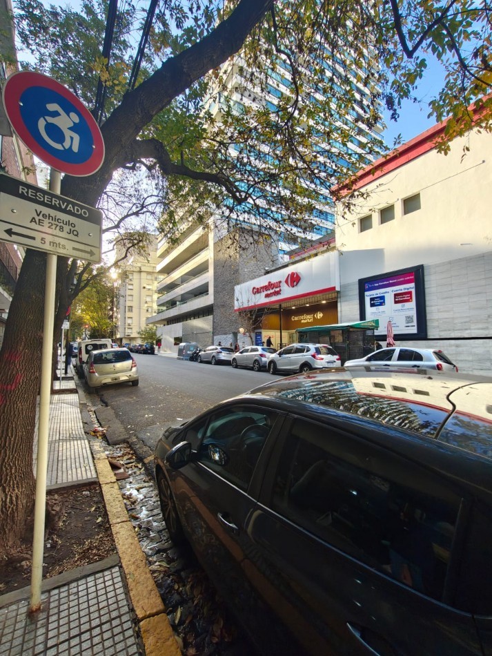 OPORTUNIDAD EN RECOLETA. Departamento de 3 ambientes super luminoso a metros de Alto Palermo. Ideal para vivienda o inversion por ubicacion, conectividad y potencial de revalorizacion