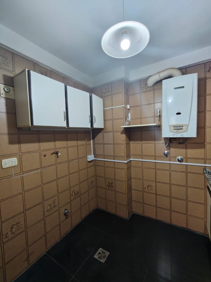 OPORTUNIDAD EN RECOLETA. Departamento de 3 ambientes super luminoso a metros de Alto Palermo. Ideal para vivienda o inversion por ubicacion, conectividad y potencial de revalorizacion