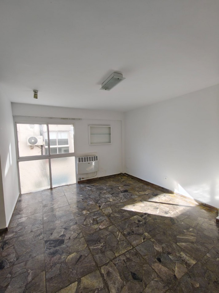 RECOLETA | VENTA 2 AMBIENTES AL FRENTE CON BALCON | 47 m² | MUY LUMINOSO