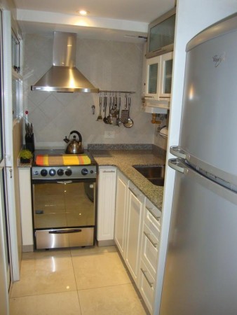 EXCELENTE Moderno y luminoso - 2 dormitorios - Migueletes 800 lindo balcon. - TEMPORARIO LIBRE EL 1 de diciembre
