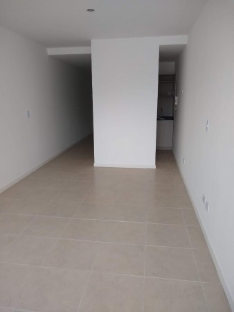 Bartolome Mitre 1400 - Monoambiente en edificio con seguridad 24hs - piscina -  laundry. 