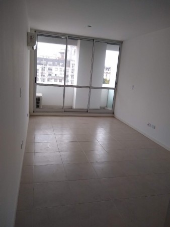 Bartolome Mitre 1400 - Monoambiente en edificio con seguridad 24hs - piscina -  laundry. 