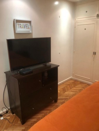 EXCELENTE Moderno y luminoso - 2 dormitorios - Migueletes 800 lindo balcon. - TEMPORARIO LIBRE EL 1 de diciembre