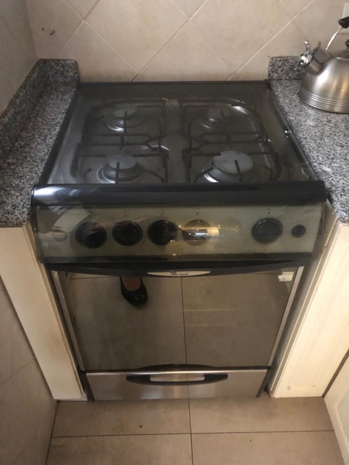 EXCELENTE Moderno y luminoso - 2 dormitorios - Migueletes 800 lindo balcon. - TEMPORARIO LIBRE EL 1 de diciembre