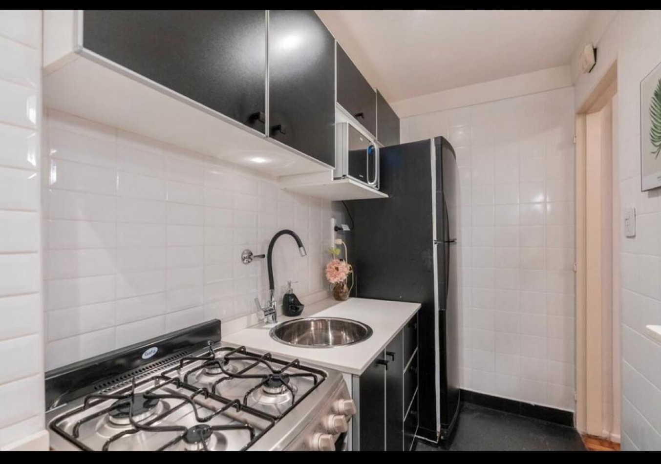 PRECIOSO Y MODERNO DEPARTAMENTO EN LAS CANITAS - MIGUELETES 700.