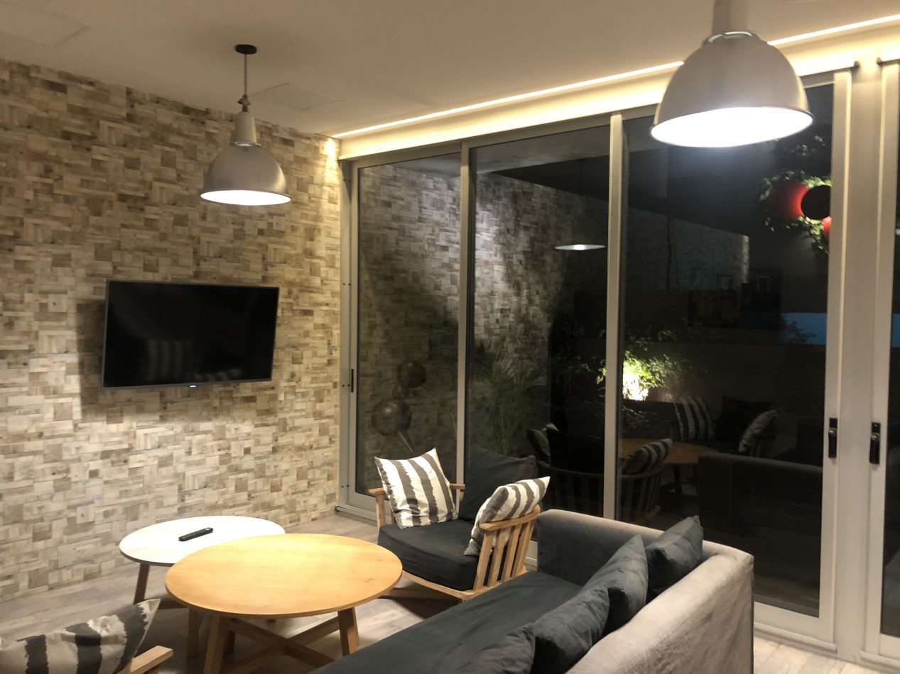 Moderno departamento de 2 amb. edif con seg. 24hs, preciosos amenities -Piscina, gimnasio, salon de eventos , parrilla -San Telmo