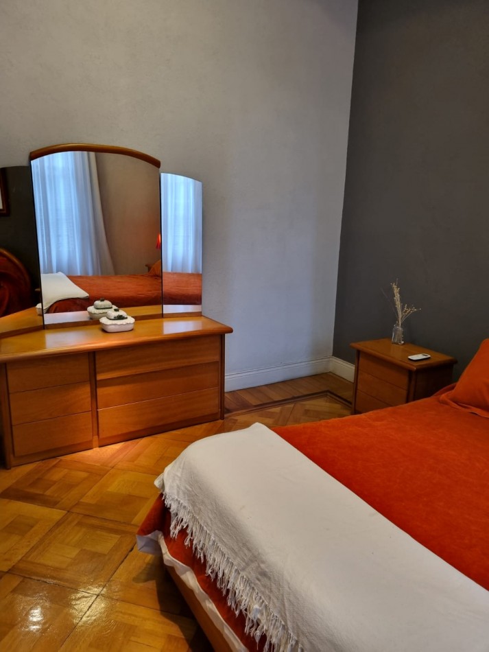Departamento 3/4 dormitorios- Esmeralda y Av. Cordoba.