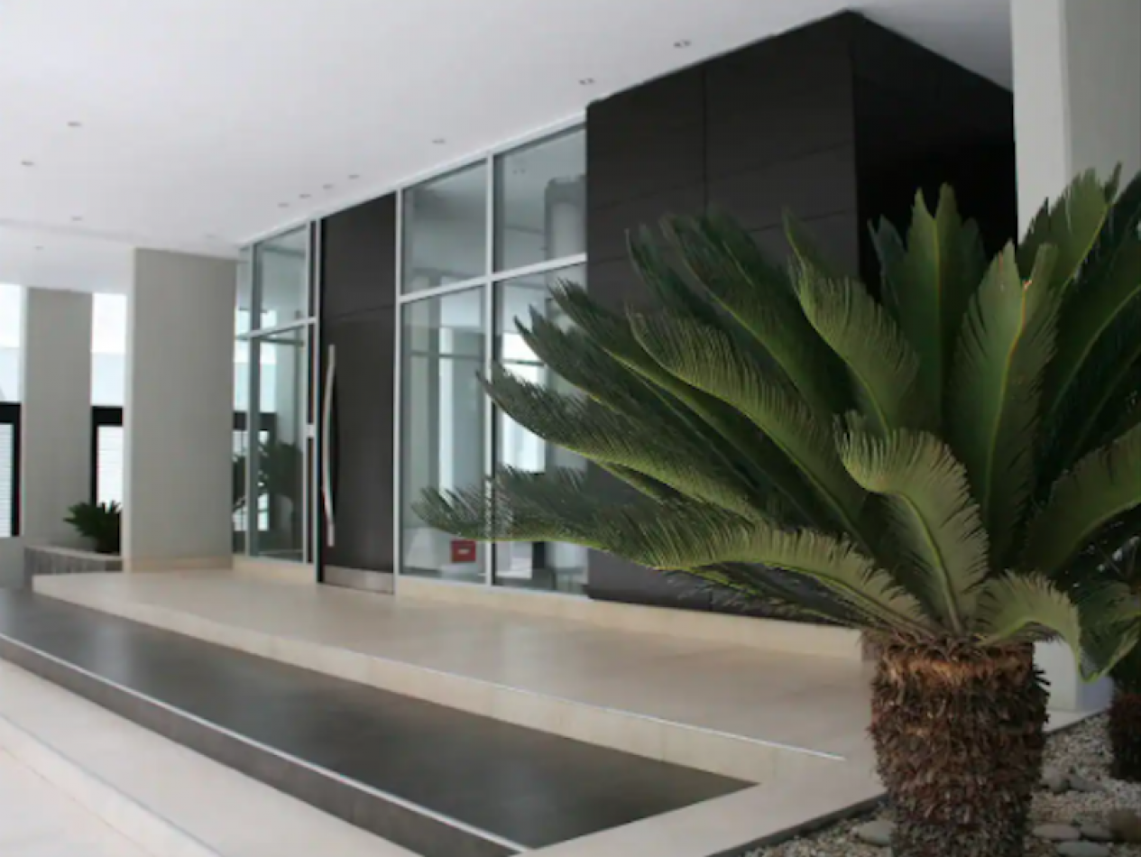 EXCELENTE 2 AMB. PALERMO SOHO - PISCINA PARRILLA SEG 24HS. -