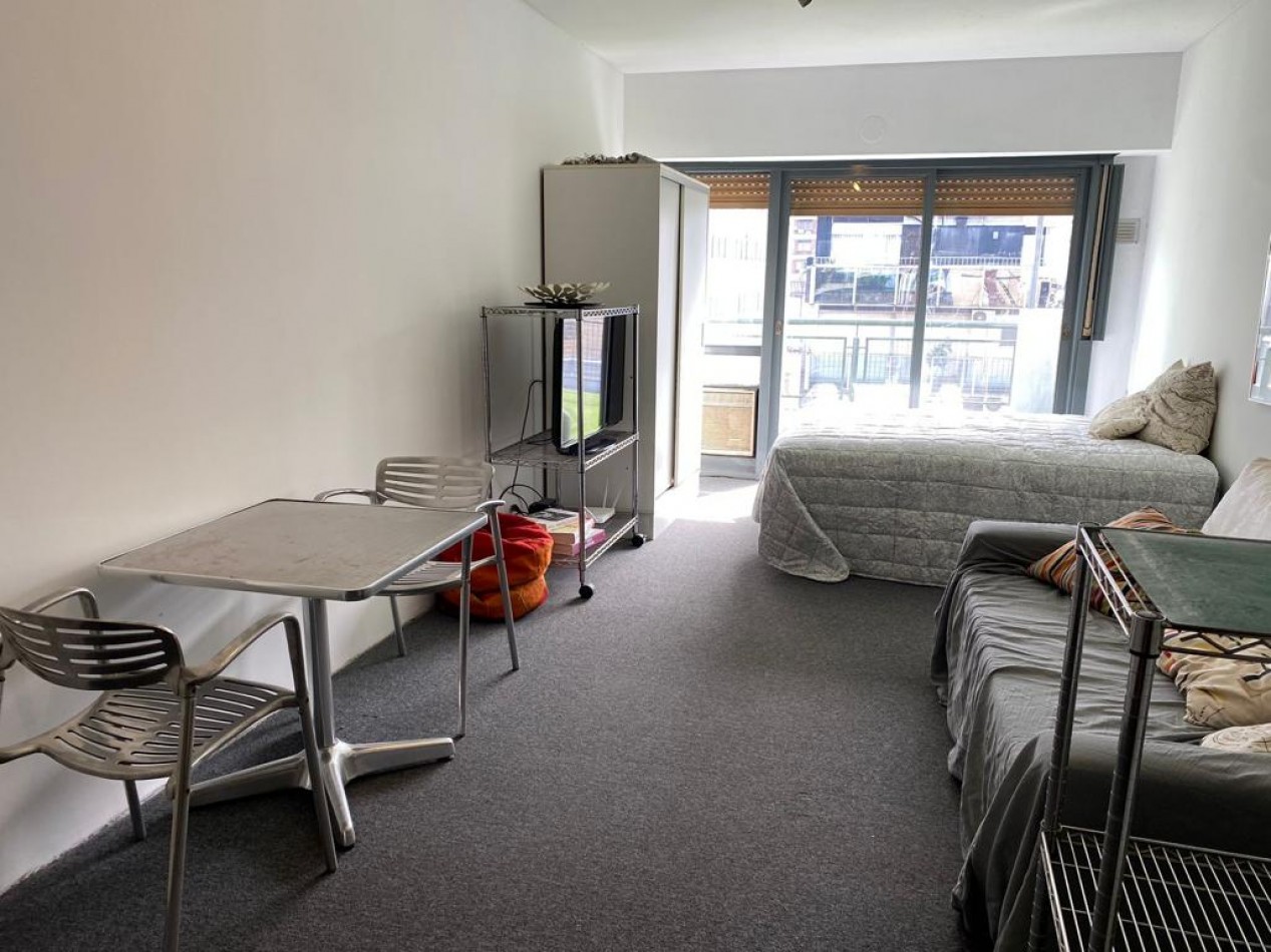 Alquiler Monoambiente Amueblado 45 m² con Balcon - Retiro, Vista Plaza San Martin