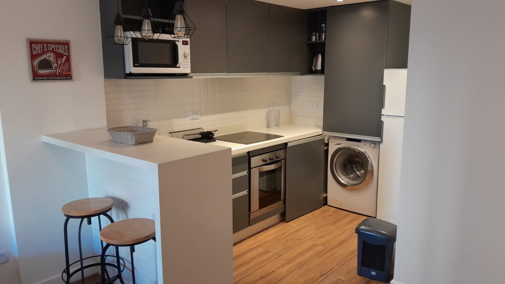 Departamento de dos ambientes en Barrio Norte, Montevideo y Parana - moderno y nuevo!