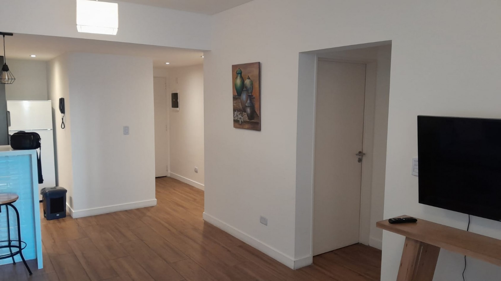 Departamento de dos ambientes en Barrio Norte, Montevideo y Parana - moderno y nuevo!