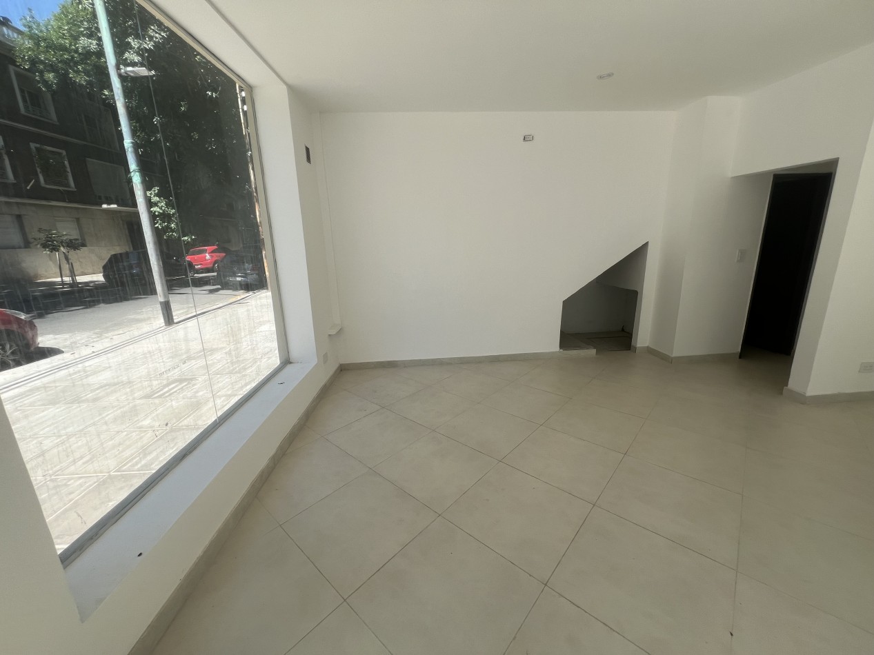 Local comercial impecable en esquina - Zapiola y Cespedes - Colegiales