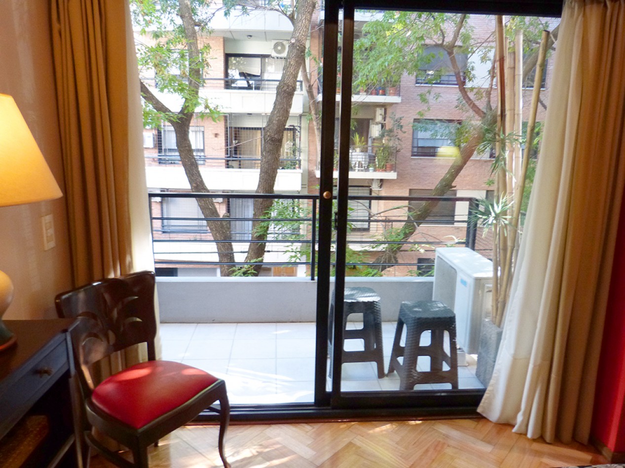 O´Higgins y Monroe. Precioso estudio en Belgrano con balcon a la calle. 