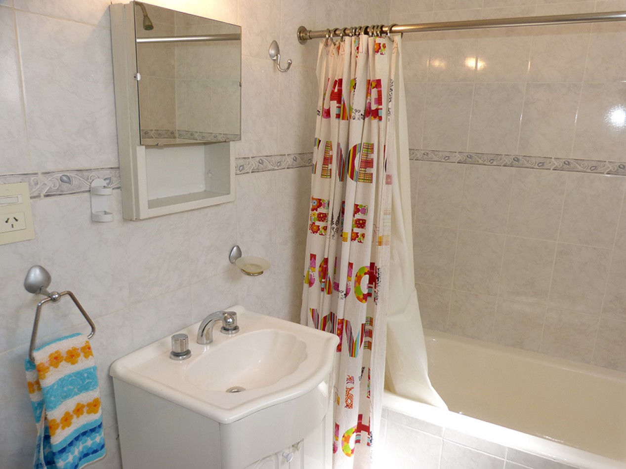 Alquiler Departamento 2 Ambientes Amoblado en Retiro, CABA - Balcon Terraza al Frente - Cerca Puerto Madero