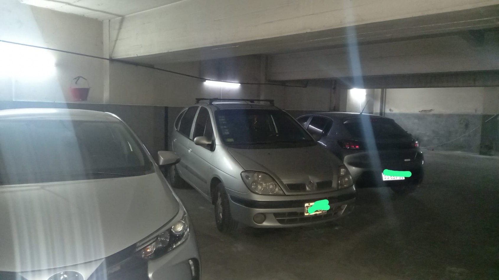 Cochera fija en planta baja en Barrio Norte, Arenales y Junin
