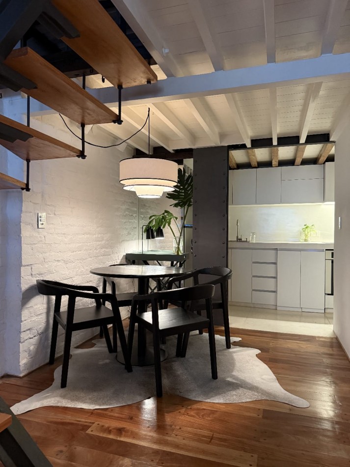 DUPLEX 2 AMBIENTES EN EDIFICIO FRANCES AMUEBLADO EN RECOLETA