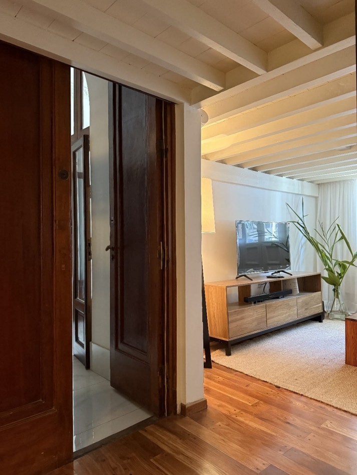 DUPLEX 2 AMBIENTES EN EDIFICIO FRANCES AMUEBLADO EN RECOLETA