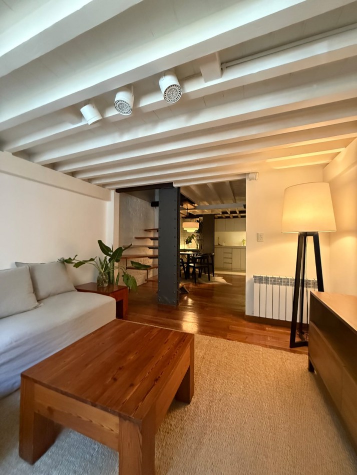 DUPLEX 2 AMBIENTES EN EDIFICIO FRANCES AMUEBLADO EN RECOLETA