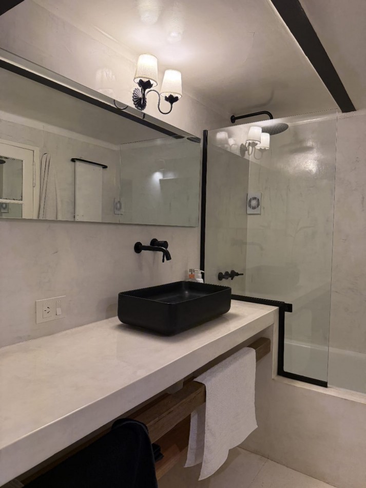 DUPLEX 2 AMBIENTES EN EDIFICIO FRANCES AMUEBLADO EN RECOLETA