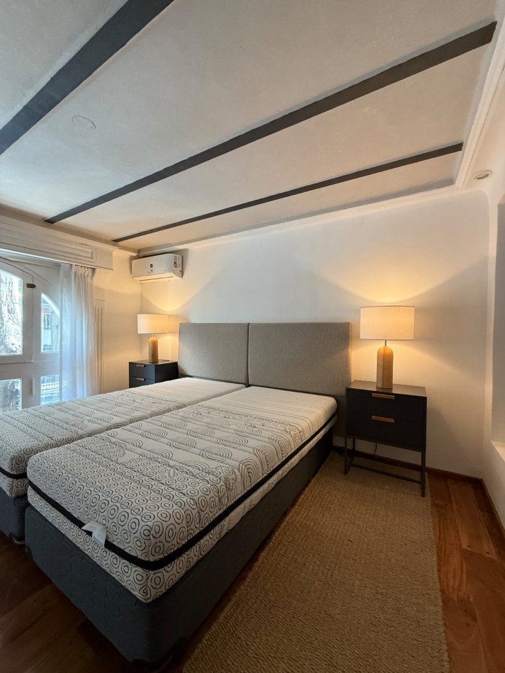 DUPLEX 2 AMBIENTES EN EDIFICIO FRANCES AMUEBLADO EN RECOLETA