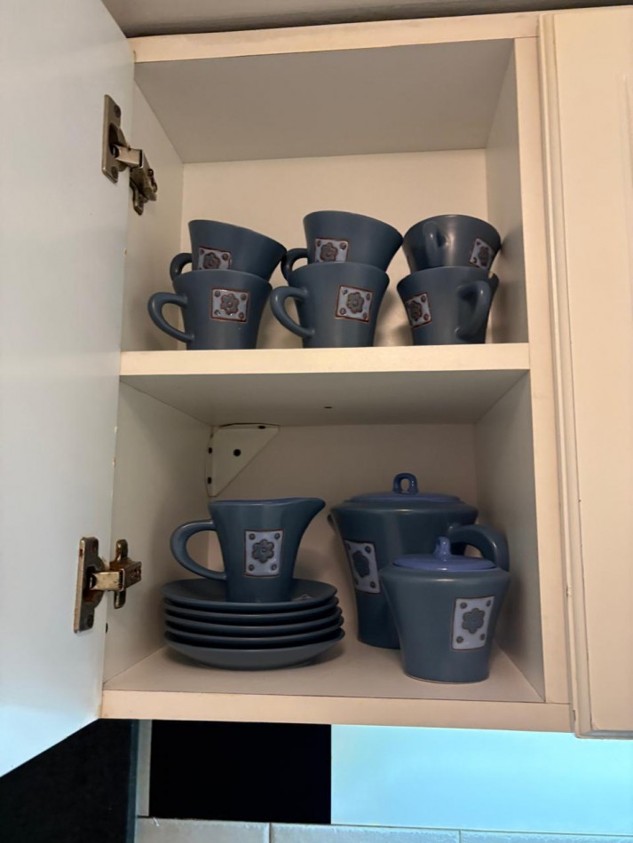 Departamento tipo casa · 3 dormitorios · 2 baños · patio · doble altura · super luminoso · totalmente equipado