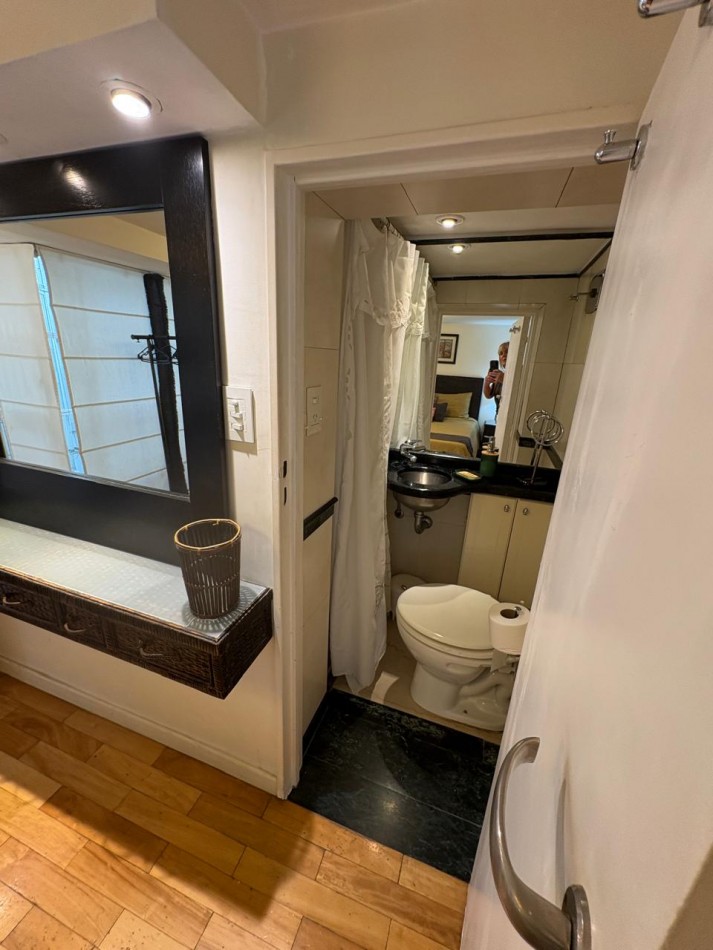 Departamento tipo casa · 3 dormitorios · 2 baños · patio · doble altura · super luminoso · totalmente equipado