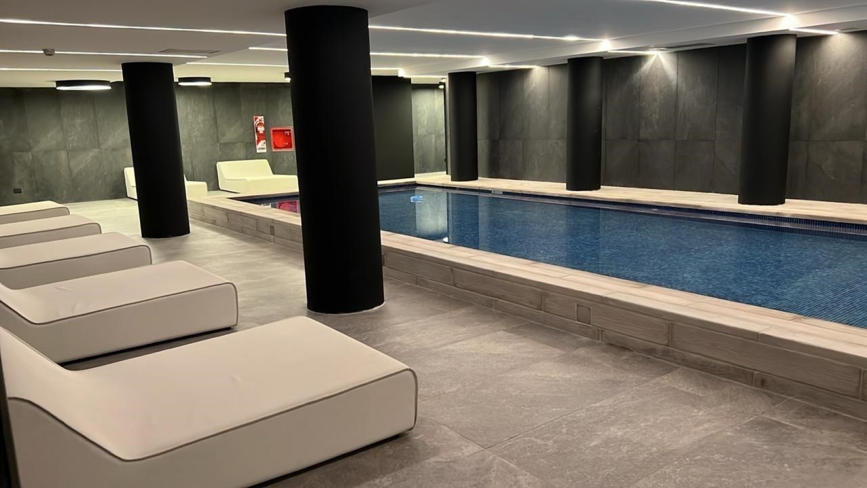 Alquiler temporario 2 ambientes premium en Palermo/Colegiales · 75 m² · balcon · cochera · amoblado