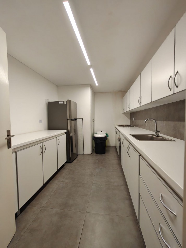 Monoambiente en alquiler Torre Bellini Retiro amoblado con balcon vista abierta y amenities