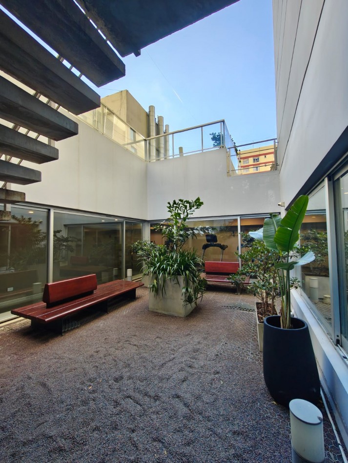 Monoambiente en alquiler Torre Bellini Retiro amoblado con balcon vista abierta y amenities