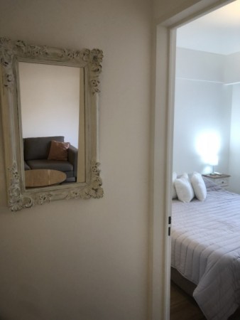 Departamento de dos ambientes en Barrio Norte, Montevideo y Parana - moderno y nuevo!