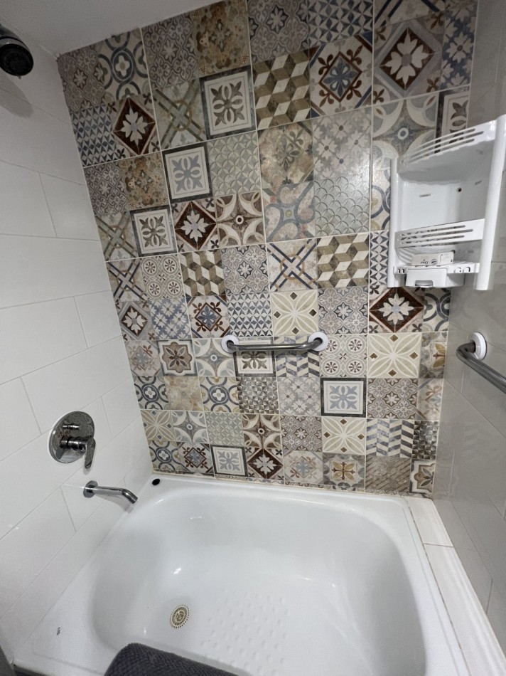 Moderno departamento de 2 amb. edif con seg. 24hs, preciosos amenities -Piscina, gimnasio, salon de eventos , parrilla -San Telmo