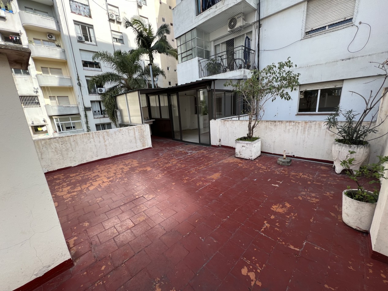 AGUERO 1600 - a pasos de Av. Santa Fe - amplia terraza privada. RECOLETA ---se esta pintando a nuevo!