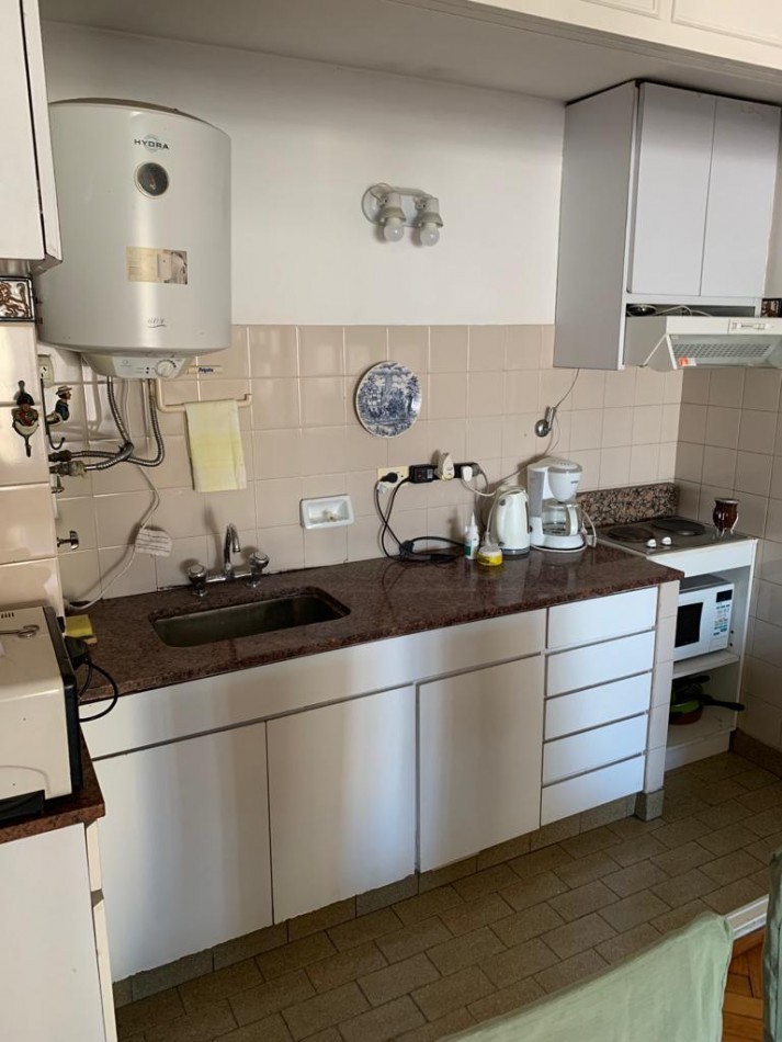 Monoambiente con Balcon | Piso Alto | Amoblado y Equipado | Palermo | Av. Cordoba al 3500
