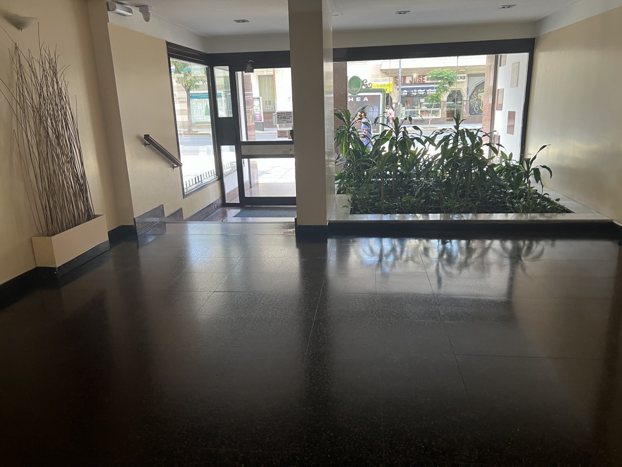 Monoambiente con Balcon | Piso Alto | Amoblado y Equipado | Palermo | Av. Cordoba al 3500