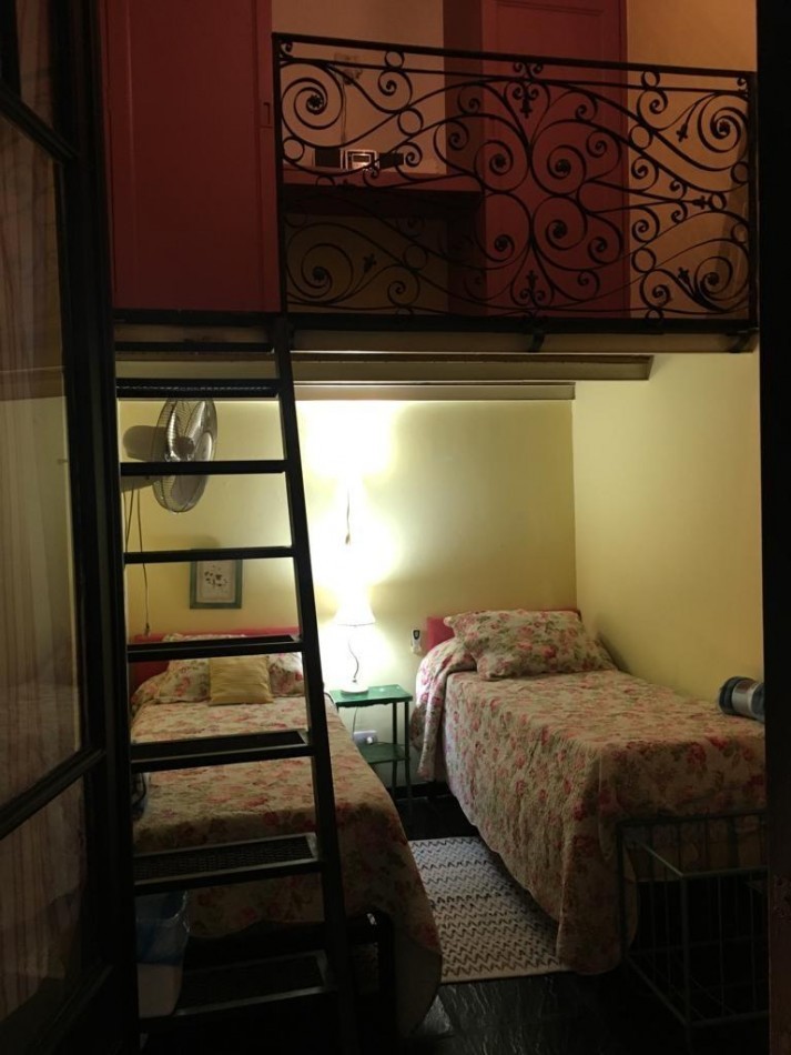 Alquiler de Casa tipo PH de 3 ambientes con patio en Balvanera - Anchorena y Sarmiento