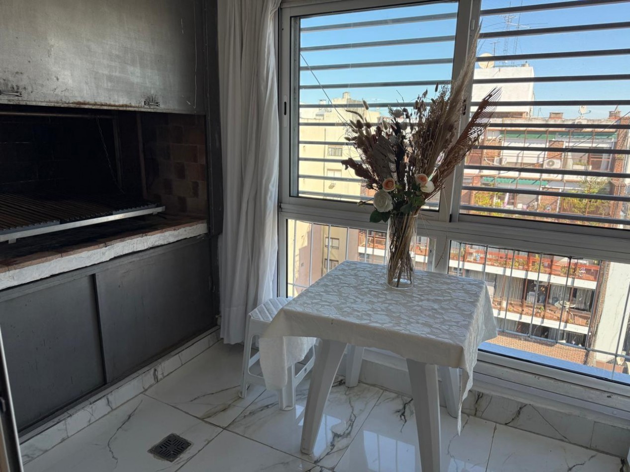 Departamento de 3 ambientes, con parrilla y vista panoramica