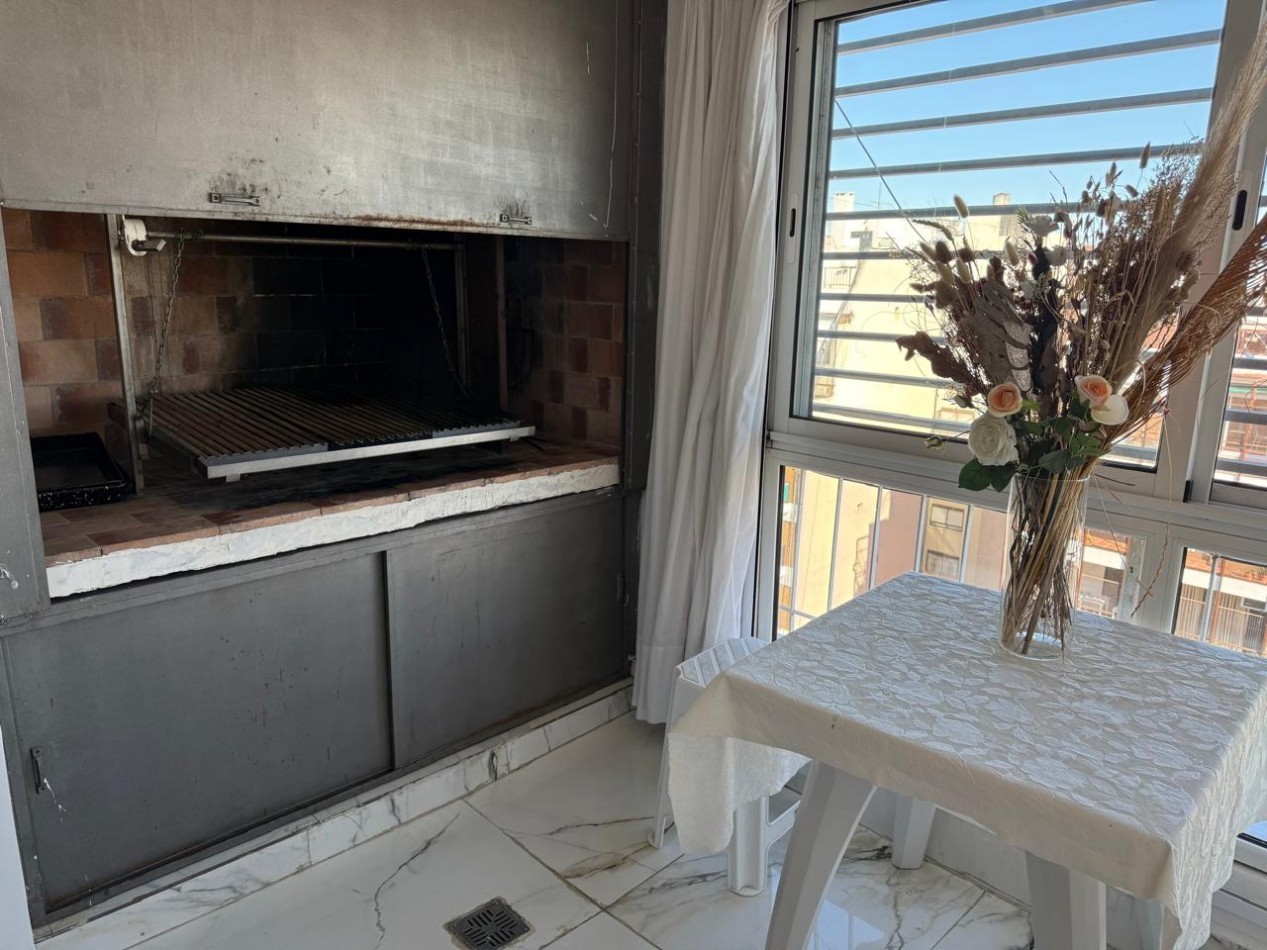 Departamento de 3 ambientes, con parrilla y vista panoramica