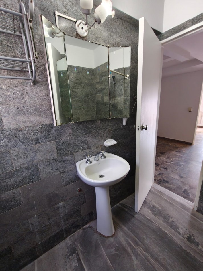 Recoleta | 2 amb. 47m² | Balcon al frente | AC | Apto mascotas | Listo para ingresar