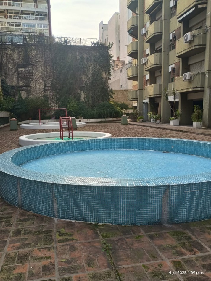 Departamento 2 Ambientes Amoblado en Alquiler en Recoleta con Balcon Seguridad 24 Horas y Vista Abierta