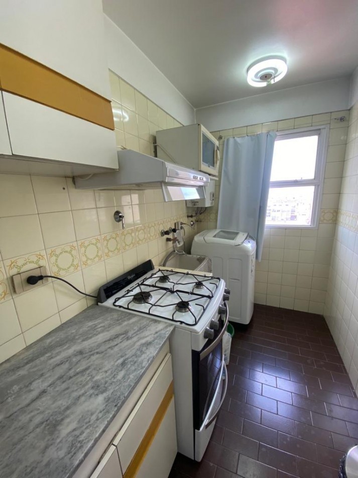 Departamento 2 Ambientes Amoblado en Alquiler en Recoleta con Balcon Seguridad 24 Horas y Vista Abierta