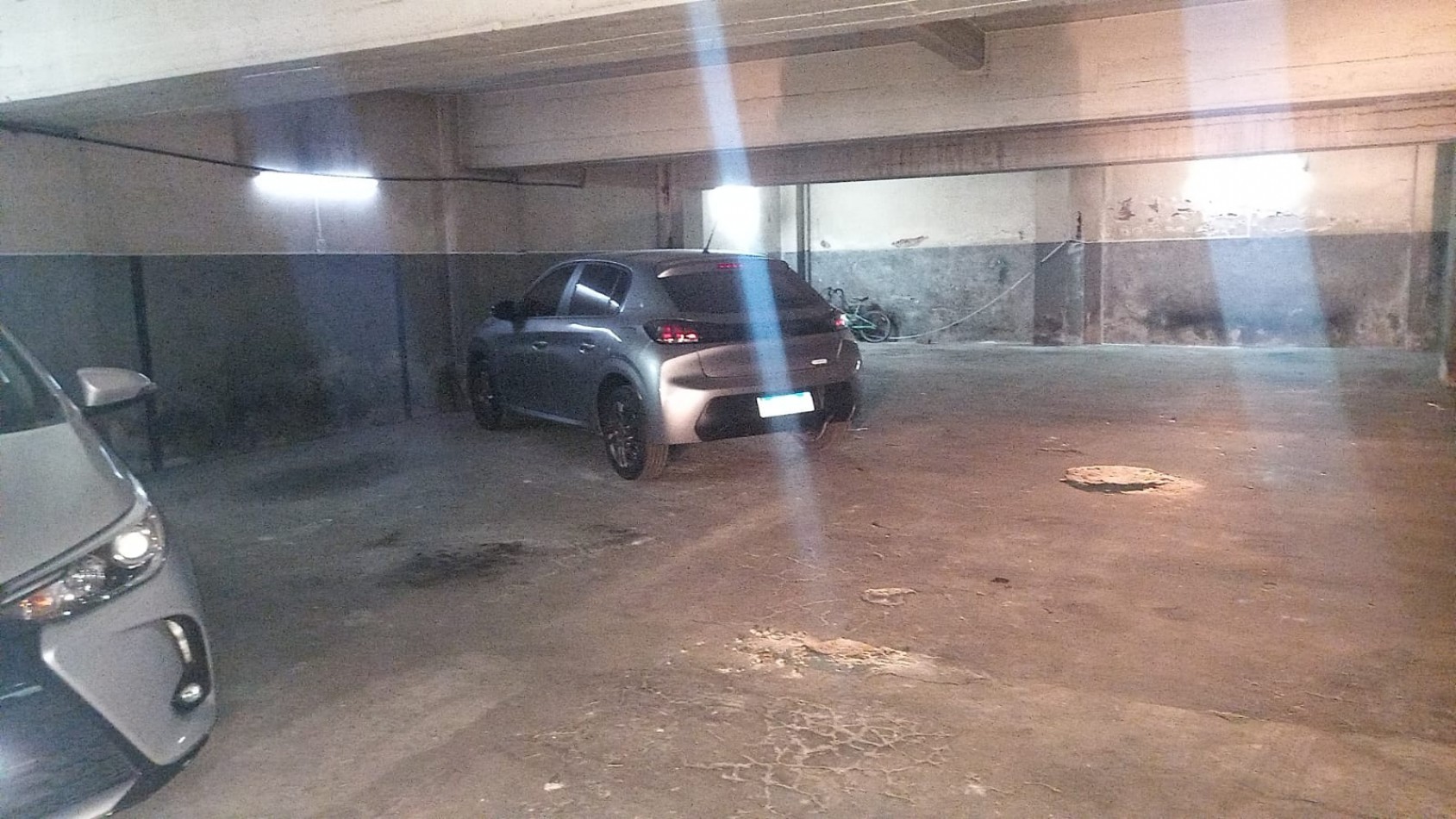 Cochera Fija en Venta en Barrio Norte Planta Baja Excelente Ubicacion y Facil Acceso