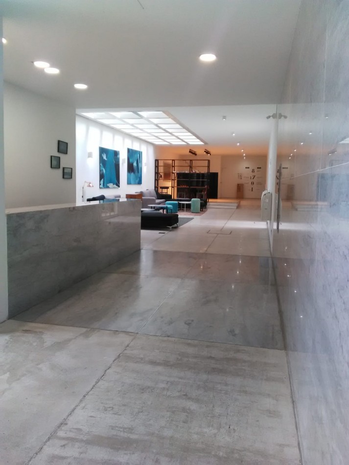 Monoambiente Amoblado en Alquiler en San Telmo con Piscina a Metros de Puerto Madero