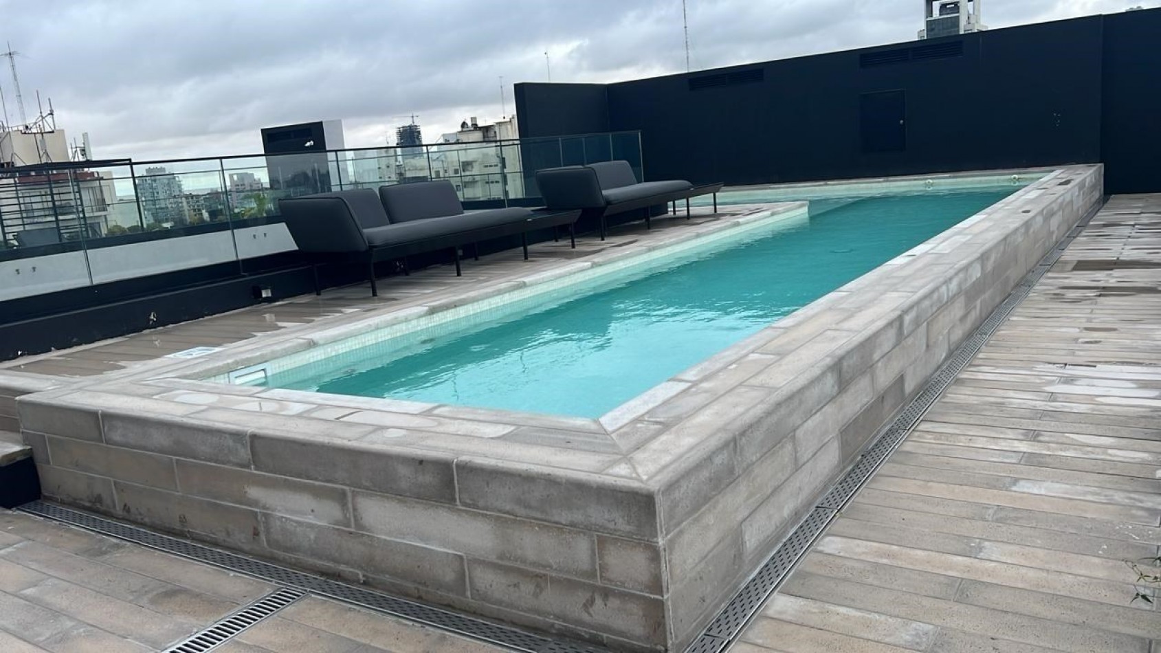 Alquiler 3 Ambientes Amoblado con Cochera en Palermo Colegiales 75 m²