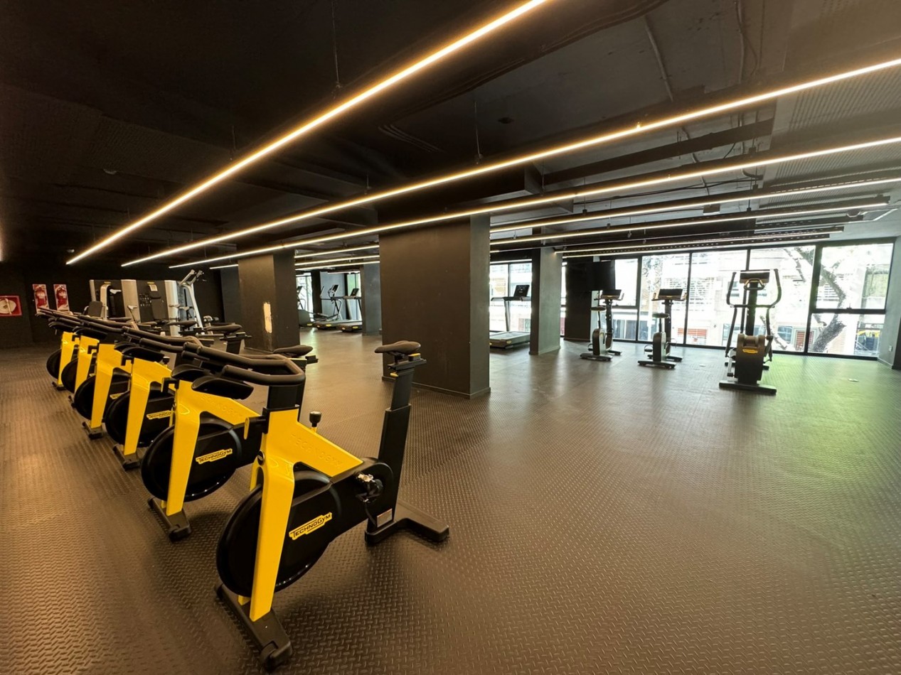 Alquiler 3 Ambientes Amoblado con Cochera en Palermo Colegiales 75 m²