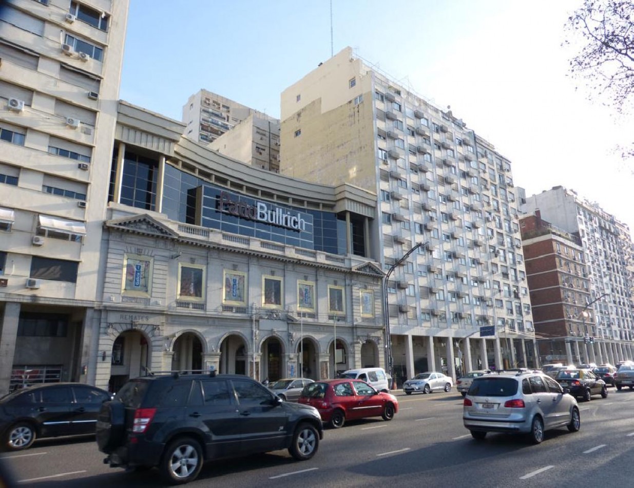 Monoambiente Amoblado en Recoleta sobre Av. Libertador | Super Luminoso | Alquiler 