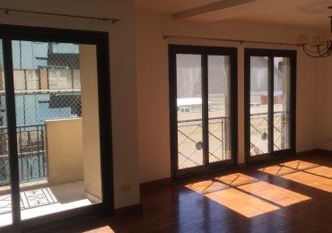 Hermoso piso de 3 dormit en alquiler  - Libertad 800  Centro/ Barrio Norte  - Terraza / Con cochera!