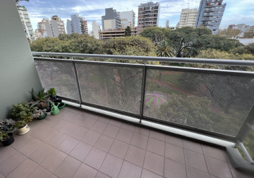 Excelente 2 dormit- Belgrano  - frente a la Plaza con hermosa vista verde / muy buena ubicacion / con cochera ! 